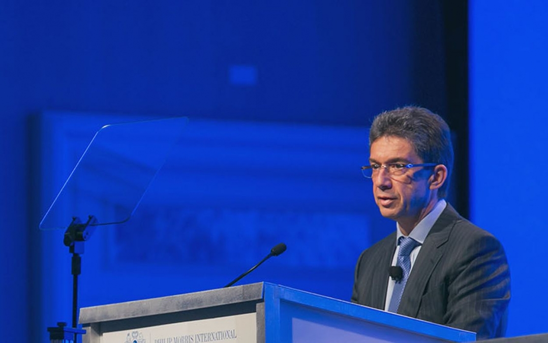 André Calantzopoulos: Fundación cuestionada | ConSalud