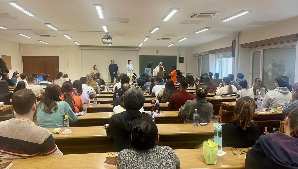 No por llegar antes se llega mejor: una de cada cinco personas que hacen el MIR son repetidores