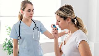 La Jiménez Díaz reclama integrar la perspectiva de género en el abordaje del asma