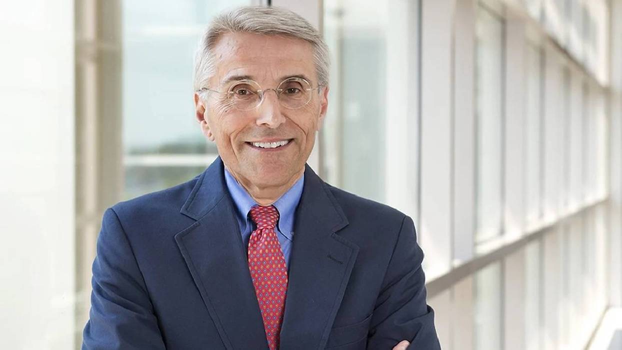 Nuevo revés para la FDA: el recién nombrado director del CDER, Richard Pazdur, anuncia su jubilación