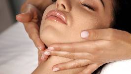 ¿Envejecer mejor? Así funciona el tratamiento de quienes buscan un rostro más firme