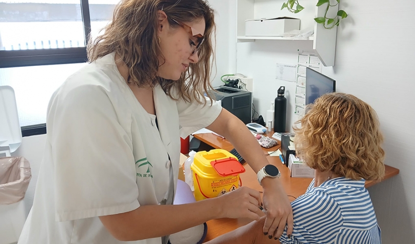 El Interterritorial da luz verde al calendario vacunal y al seguimiento de pacientes con cáncer infantil  