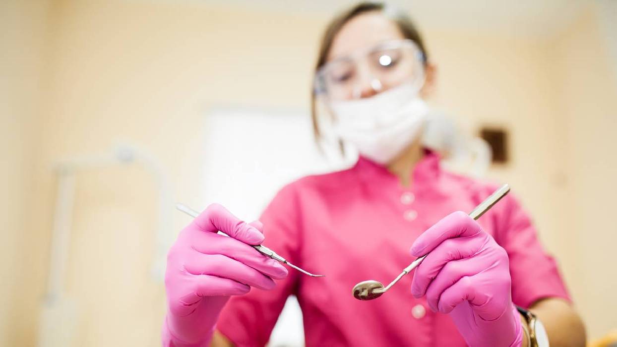 La FP sanitaria como trampolín a la universidad: tres de cada diez graduados dan el salto