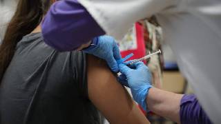 La Generalitat contrata a 273 nuevos sanitarios para hacer frente a las infecciones respiratorias