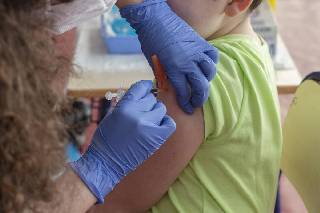 Extremadura vacunará por primera vez contra la gripe en los colegios a niños de entre 3 y 11 años