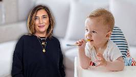 ¿Cómo introducir los alimentos sólidos? "La repetición en la oferta y exposición a estos es clave"