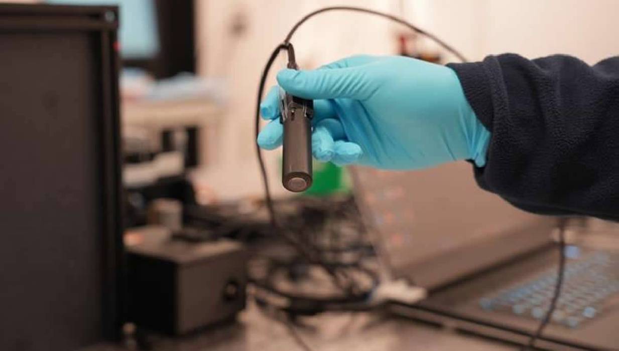 Desarrollan un microscopio con IA que detecta el cáncer en etapas más tempranas