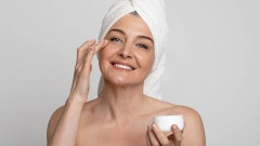 Del protector solar al retinol: la guía definitiva de la ciencia para combatir arrugas y manchas