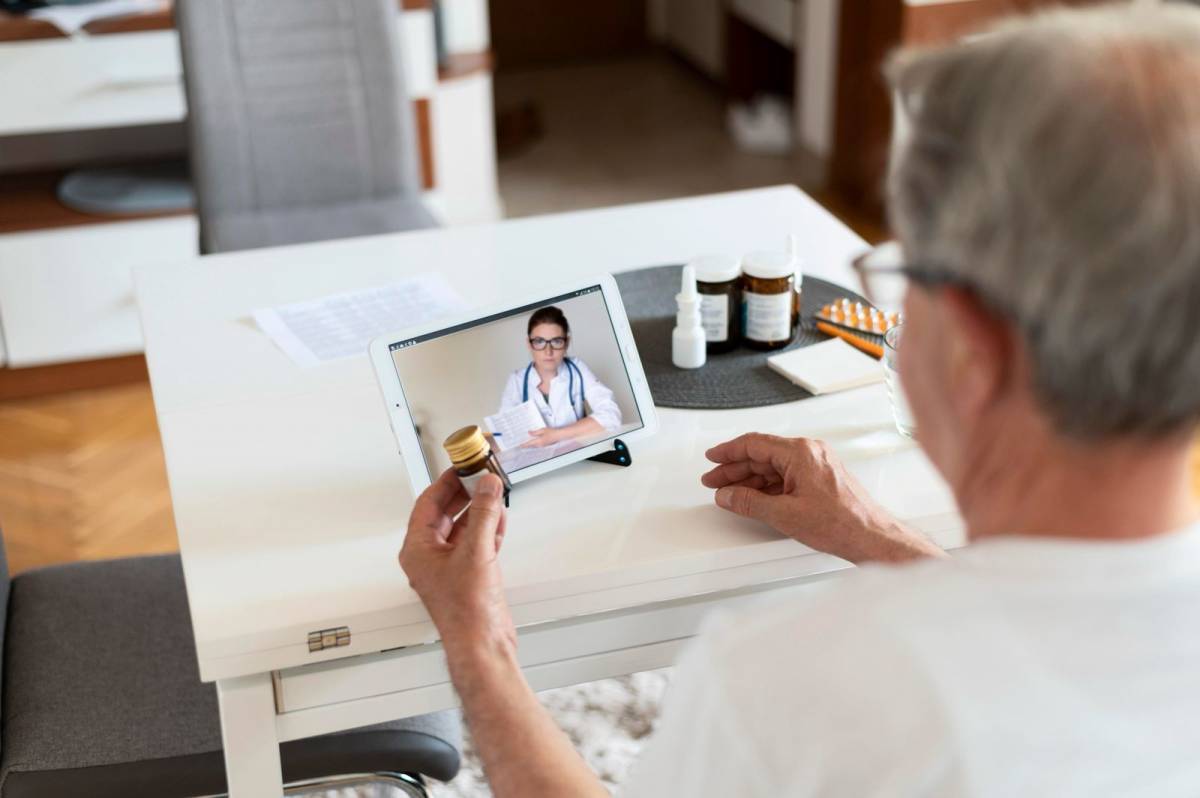 Videoconsulta con un familiar presente desde otra ciudad: para qué sirve y cómo se usa