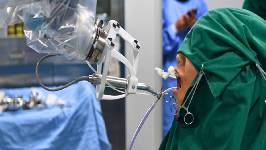 La robótica dental da un nuevo paso: de colocar implantes a reproducir la anatomía de cada diente