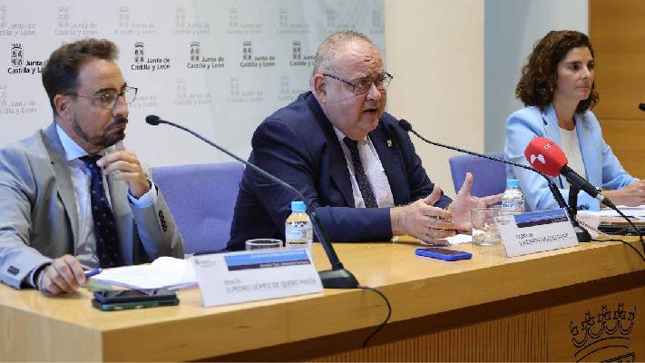 Castilla y León inicia el 13 de octubre la campaña de vacunación frente a gripe y Covid-19