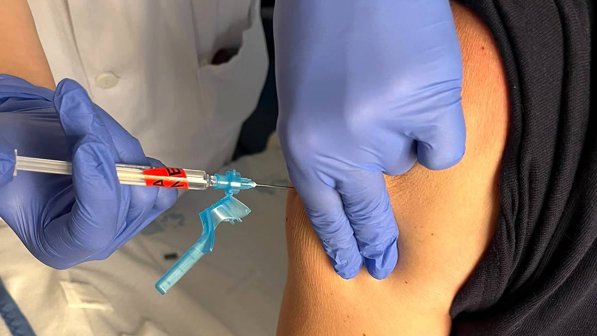 Madrid's Príncipe de Asturias Hospital Pioneers Flu Vaccination for Cardiac Patients